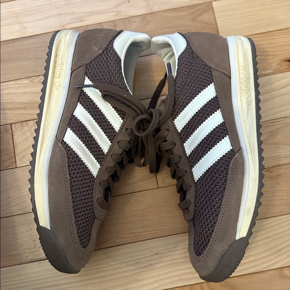 adidas Brown and White Women's Low-Profile Retro Sneakers - Picture 6 of 8